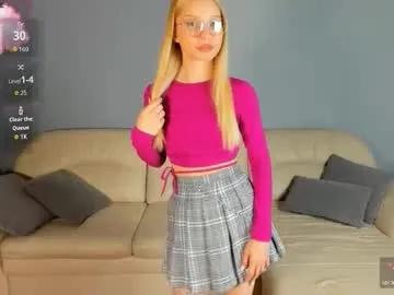 Private 18kira18 on Chaturbate