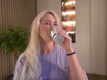 Freechat _kateline_ on Chaturbate