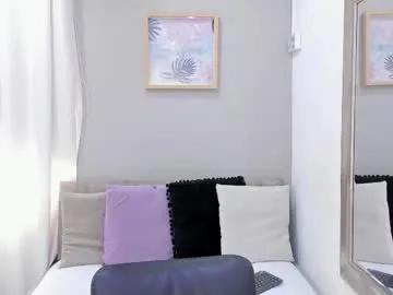 Freechat alaiasmile_ on Chaturbate