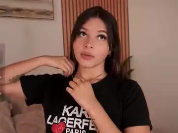 Freechat anniie_watson on Chaturbate