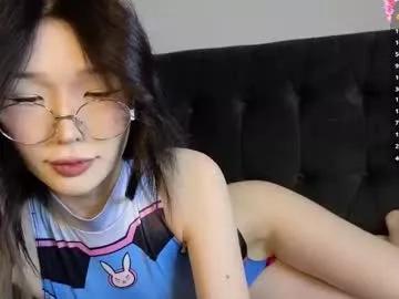 Freechat asian_euphoria on Chaturbate