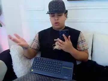 bennett_alejoo on Chaturbate 