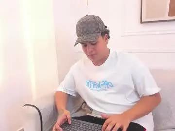 bennett_alejoo on Chaturbate 