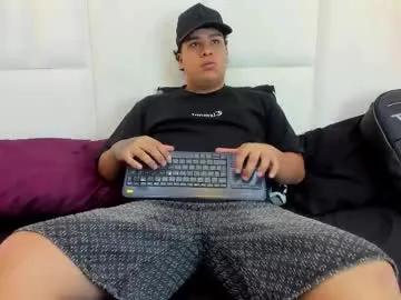 bennett_alejoo on Chaturbate 