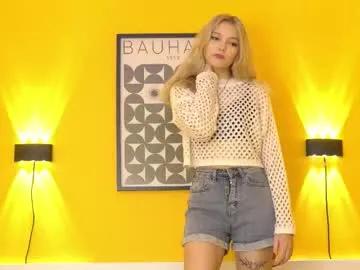 Freechat butteflai on Chaturbate