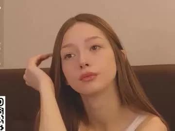 Freechat cherrymira on Chaturbate