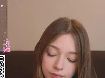 Freechat cherrymira on Chaturbate