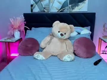 Freechat curvy_dynamite on Chaturbate
