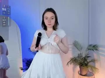 elle_drift — I'm Sophi <3 it's my first day! I feel very unsure, hope u could help me reveal myself Goal: shake breasts with handbra [44 tokens remaining] #bigboobs #18 #new #teen