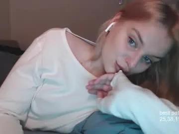 Freechat foxfrromearth on Chaturbate