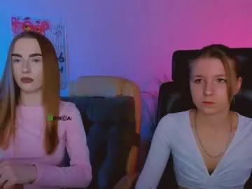 gloria_bubble — GOAL: grope breasts [250 tokens remaining] Welcome to my room!  #smalltits #pvt #nonude #lesbian #lovense