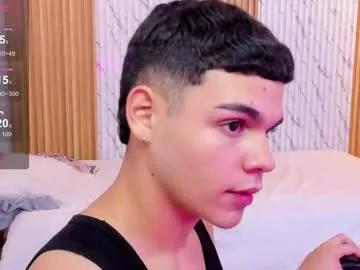 Freechat james_jonnes on Chaturbate