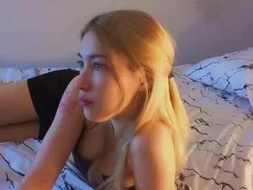 jolyndeb — Goal:Massage boobies  #shy #new #skinny #teen #cute [19 tokens remaining]