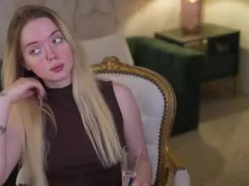 Freechat kira0541 on Chaturbate