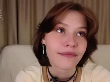 Freechat krissyhei on Chaturbate