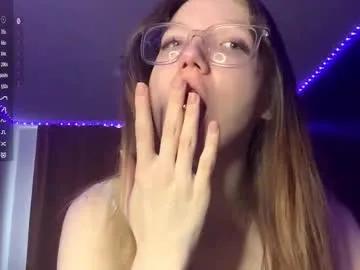 Freechat marciecommon on Chaturbate