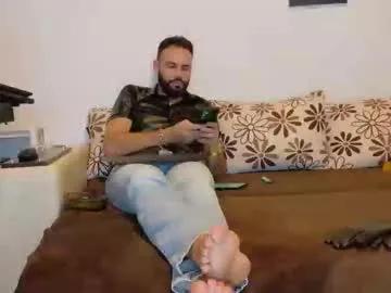 Freechat master_roberto333 on Chaturbate