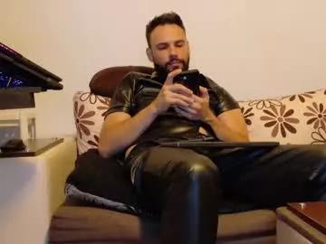 Freechat master_roberto333 on Chaturbate