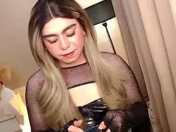 Freechat mikha_sensual on Chaturbate