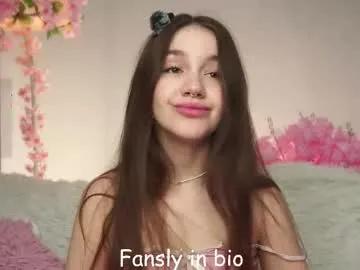 Freechat now_you_know on Chaturbate