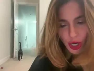 Freechat peacheekitty on Chaturbate