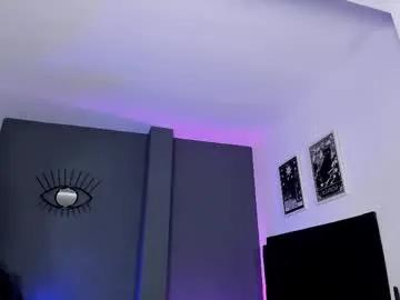 Freechat ravenwitch_ on Chaturbate