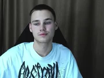 Freechat robert10211 on Chaturbate