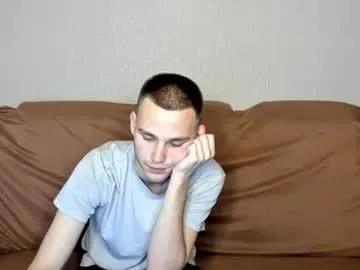 Freechat robert10211 on Chaturbate