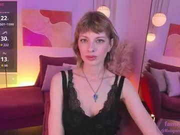 Freechat rubytwinkle on Chaturbate