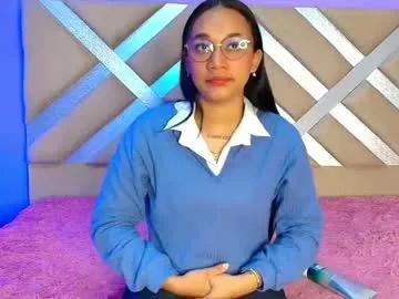 scarleett_ebony — Ice In My Tits [43 tokens left] Hi sweetheart, I hope you're doing well. I'm a little shy, but don't be afraid to ask for your biggest wishes, hehe. #ebony #18 #shy #daddysgirl #bigass