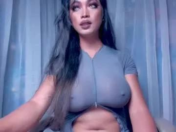 Freechat sexylongcockbunny on Chaturbate