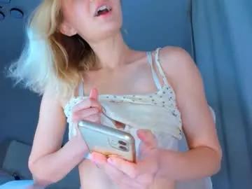 Freechat showmejenny on Chaturbate