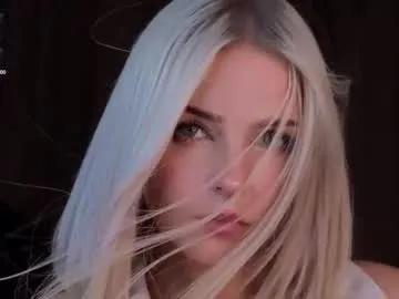 Freechat sunshinegirlx on Chaturbate