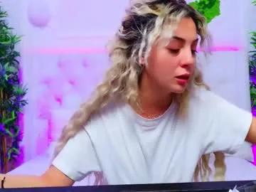 Freechat taahiraarabian on Chaturbate