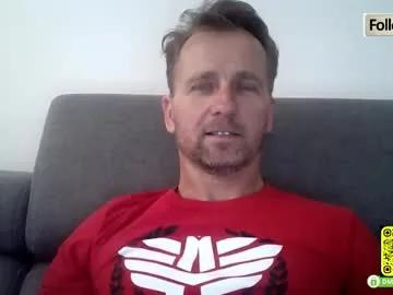 Freechat tomhardic on Chaturbate