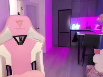 wowlovie666 on Chaturbate 