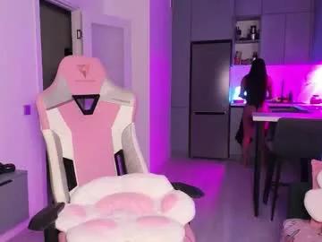 wowlovie666 on Chaturbate 