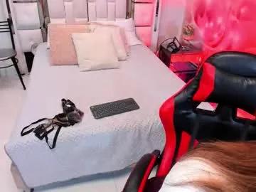 yelena_mutiz — GOAL: PLUG MY ASS + CLOSEUP ASS [132 tokens remaining] Curves that will make you lose control   #anal #smoke #mature #milk #bigboobs