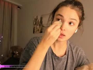 Freechat your__voice on Chaturbate