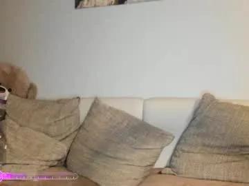 Freechat your__voice on Chaturbate