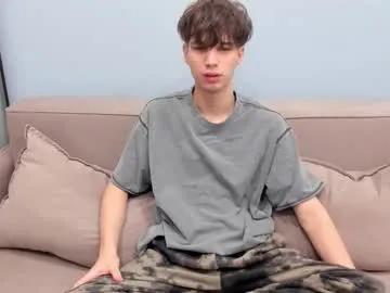 Freechat your_shy_guy on Chaturbate