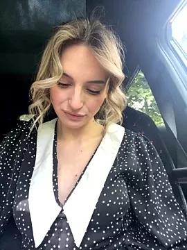 Freechat -AngelAri- on StripChat