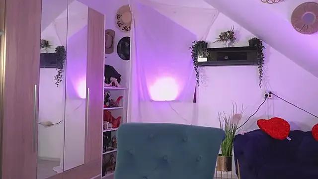 Freechat Amaliamour on StripChat