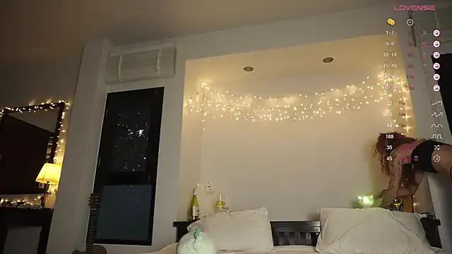 Freechat Amylittlestar on StripChat