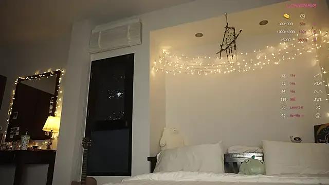 Freechat Amylittlestar on StripChat