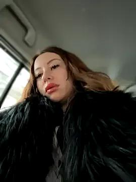 Freechat AndreaMood on StripChat