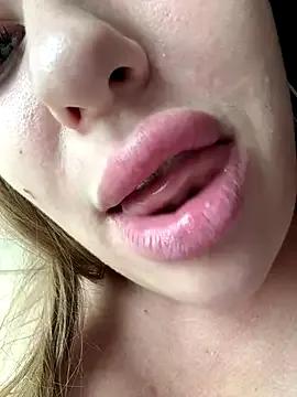 Freechat AndreaMood on StripChat