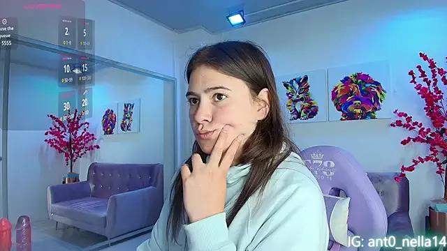 Freechat Antonella_wild on StripChat