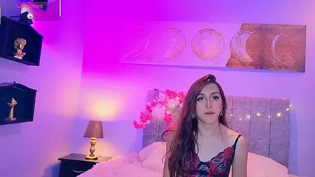 Freechat antonellastar24_ on StripChat