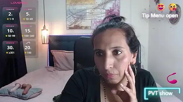 Freechat azabachebabe on StripChat